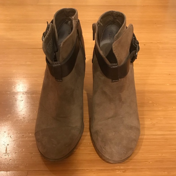 Carlos by Carlos Santana booties - Picture 2 of 5